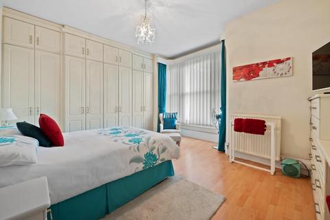 281 Stoke Newington Church Street, London, N16 9JH