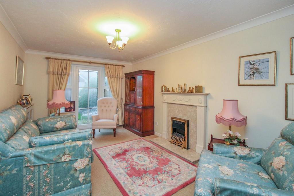 Hunters Row, Boroughbridge, York 3 bed detached house £300,000