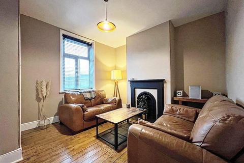 15 Claycliffe Road, Barugh Green, Barnsley, S75 1LR