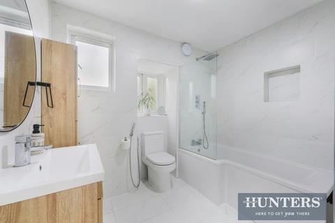9 Willowhayne Gardens, Worcester Park, KT4 8TH