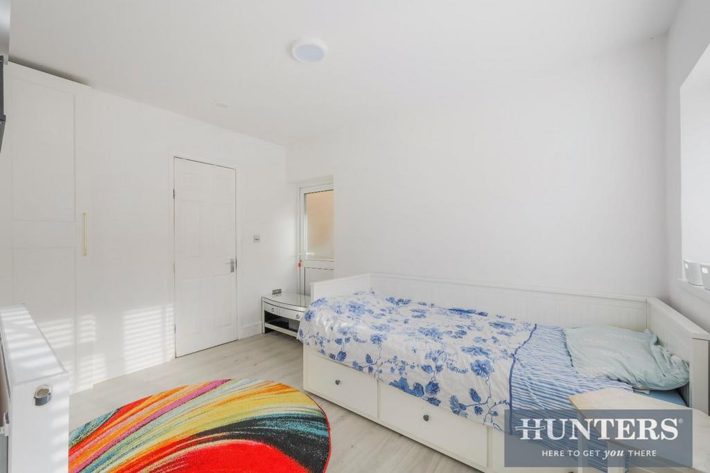 WILLOWHAYNE GARDENS, 9 (12 FROM 21)-17.jpg