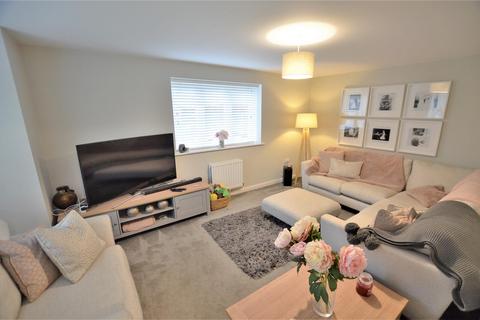 3 Dacey Drive, Upper Heyford, Bicester, OX25 5AA