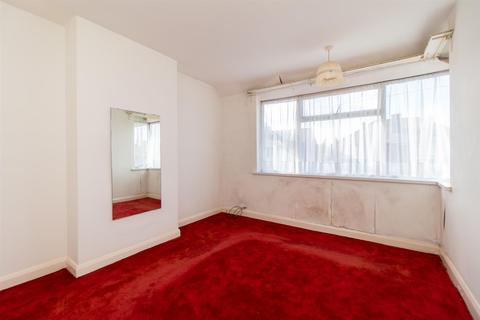 44 Heatherley Drive, Nottingham, NG6 0FN