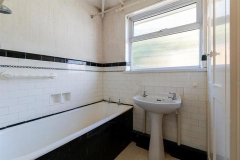 44 Heatherley Drive, Nottingham, NG6 0FN