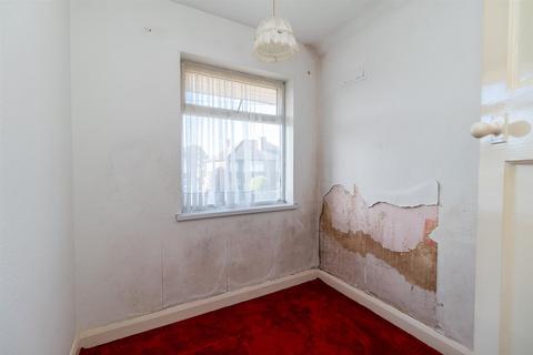 44 Heatherley Drive, Nottingham, NG6 0FN