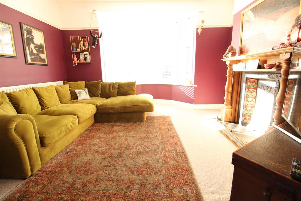 Swaledale Avenue, Darlington 3 bed semidetached house £249,950