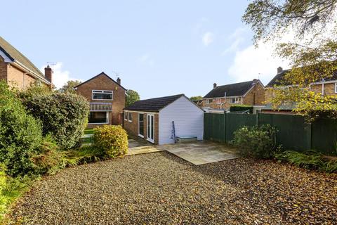 1 Argyll Close, Horsforth, Leeds, LS18 5SP