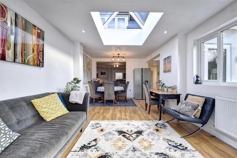 Maryville Causton Road, Cranbrook, TN17 3ER