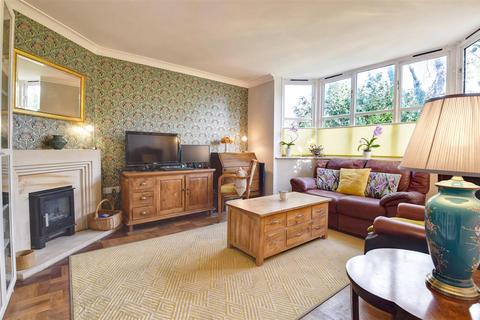 Maryville Causton Road, Cranbrook, TN17 3ER