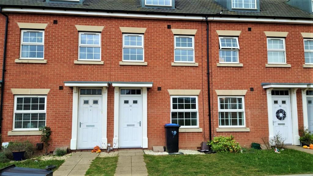 Castle Drive, Margate 3 bed terraced house £1,400 pcm (£323 pw)