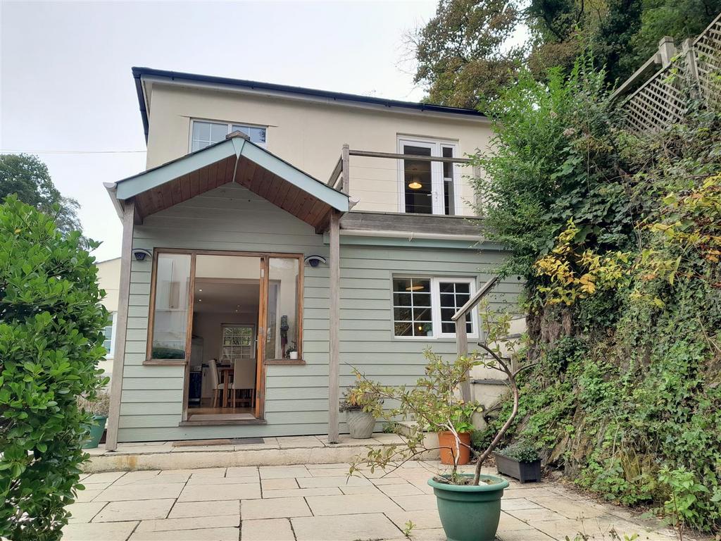 Brixham Road, Kingswear, Dartmouth 3 bed detached house to rent £