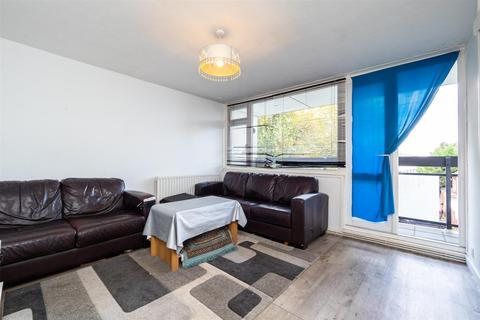 1 bedroom flat for sale, Benhill Wood Road, Sutton