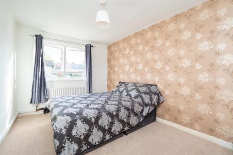 1 bedroom flat for sale, Benhill Wood Road, Sutton