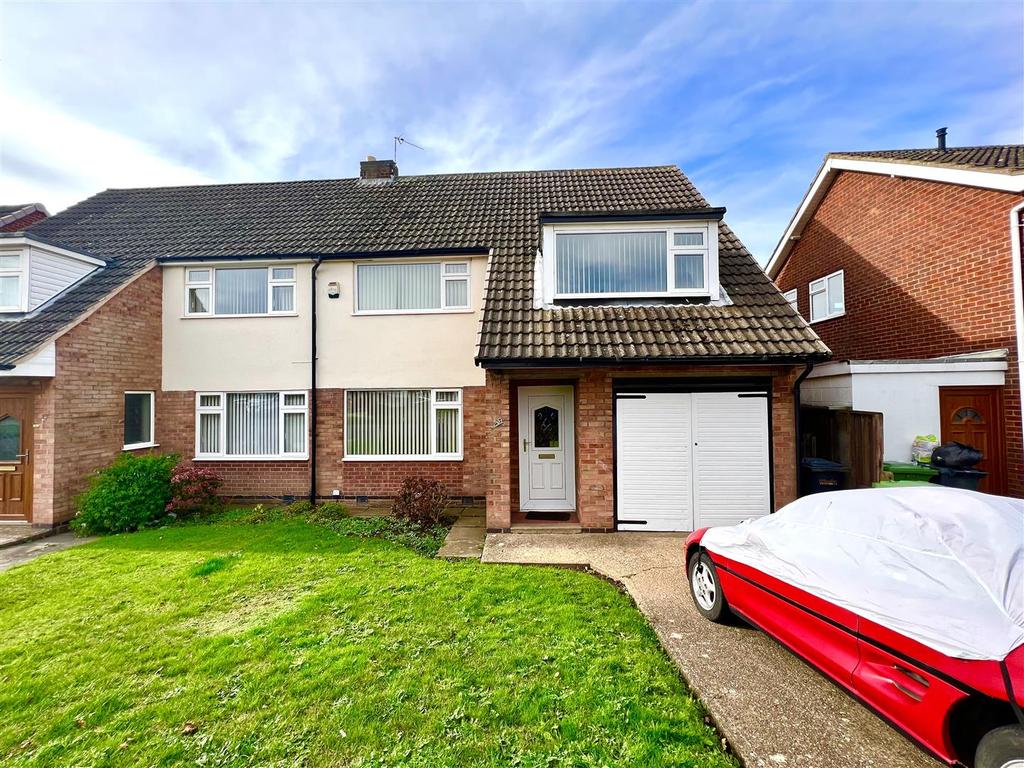 Severn Road, Bulkington, Bedworth 3 bed semidetached house £900 pcm