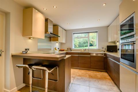 Threeways Pear Tree Lane, Shorne, Gravesend, DA12 3JZ