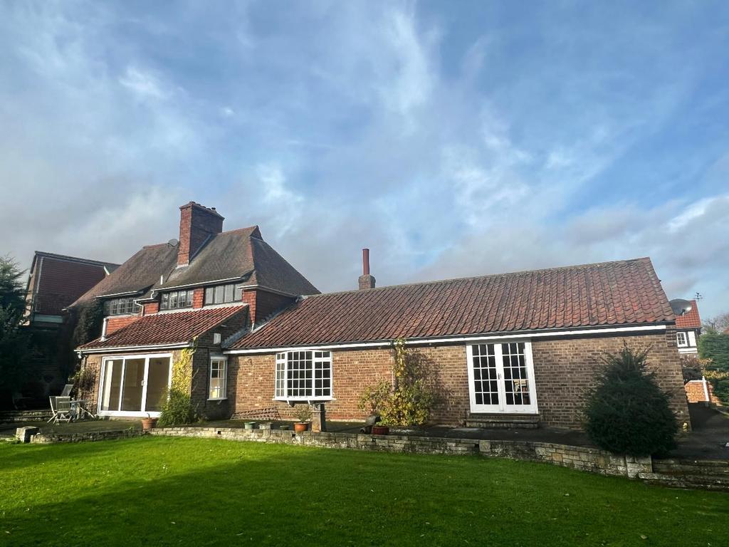 Welham Road, Norton, Malton 3 bed house £1,200 pcm (£277 pw)