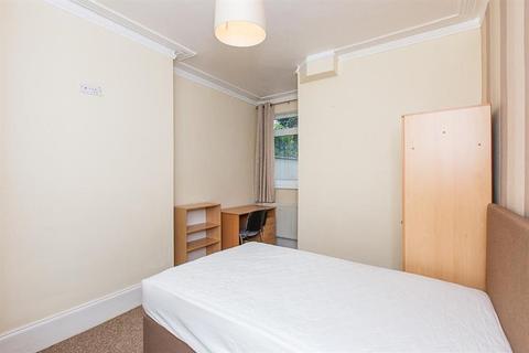 1 bedroom private hall to rent - Heavitree Road, Exeter, EX1 2LQ