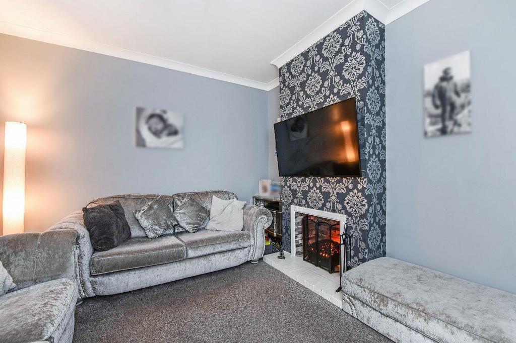 Living Room Blured .jpg