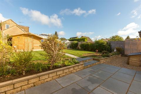 3 bedroom detached bungalow for sale - Farriers Road, Middle Barton, Chipping Norton