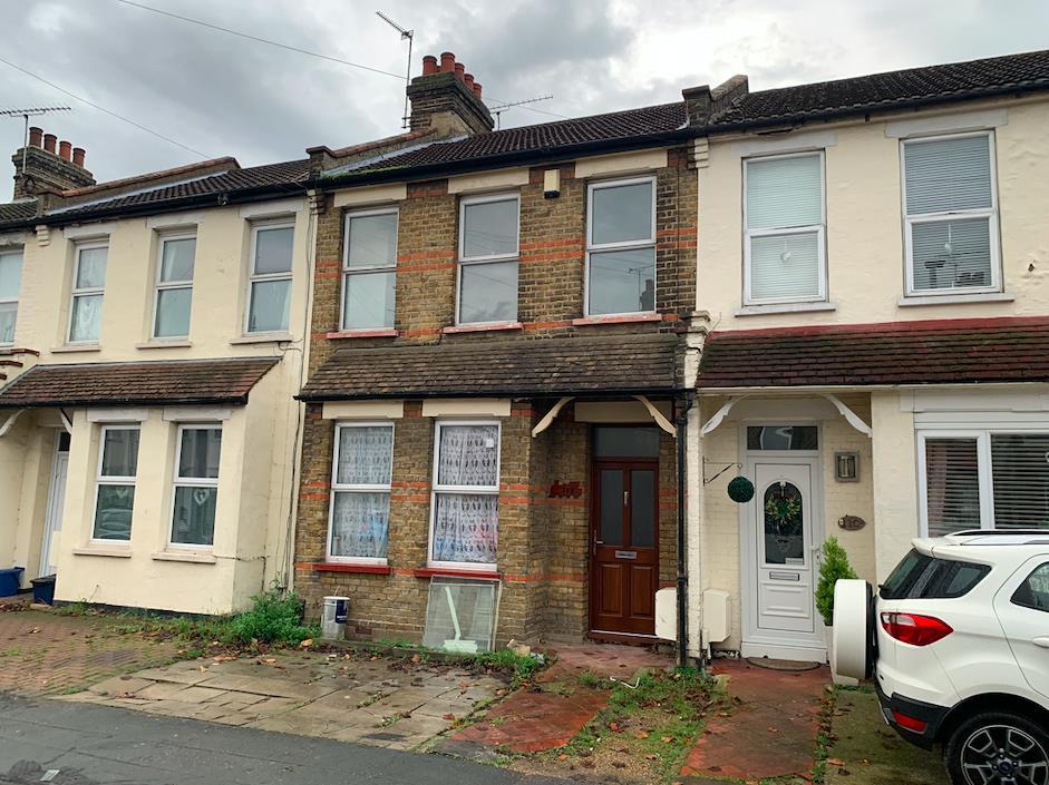 North Avenue, SouthendOnSea 3 bed property £1,350 pcm (£312 pw)