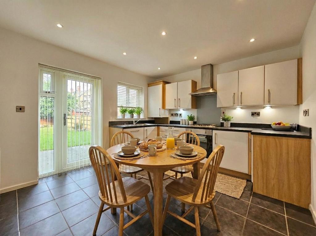 Breakfast Kitchen