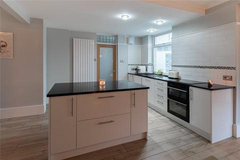 441 Wakefield Road, Dalton, Huddersfield, HD5 8DB
