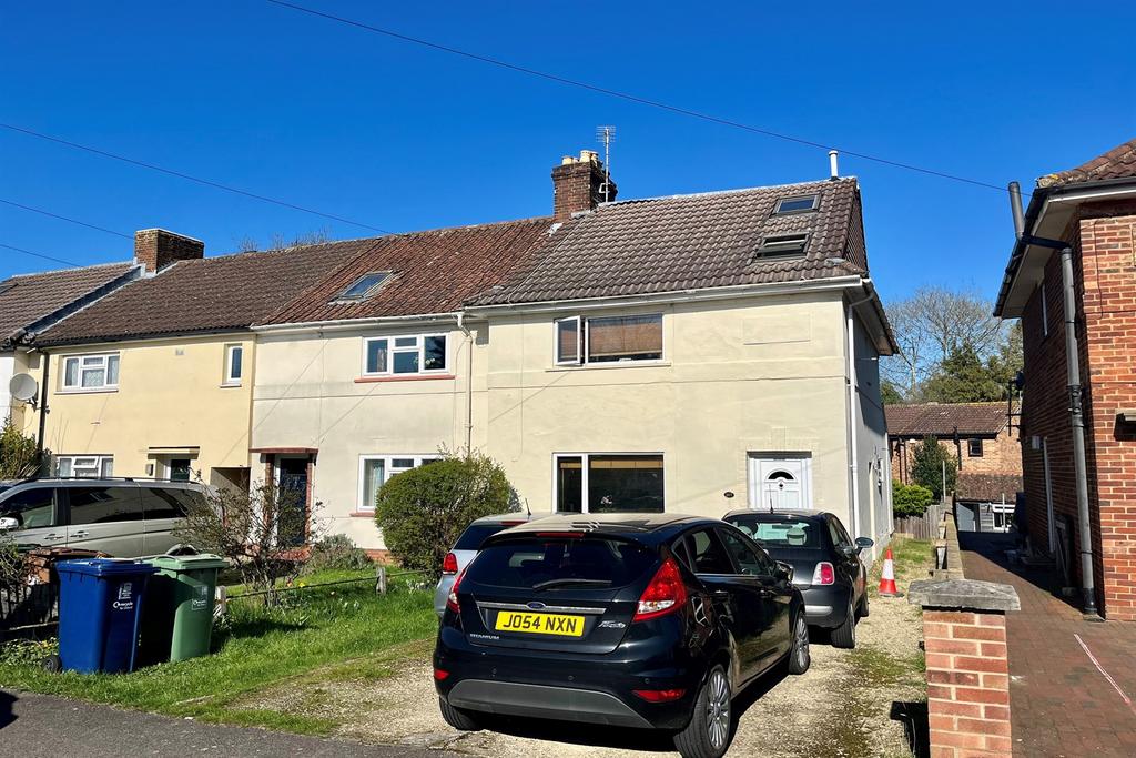 Valentia Road, Headington, Oxford, Oxfordshire, OX3 6 bed semidetached