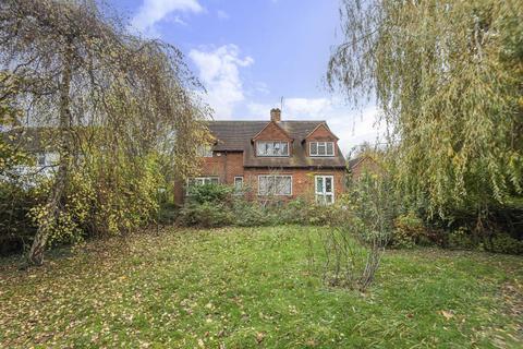 1 bedroom property with land for sale - Maidenhead,  Berkshire,  SL6