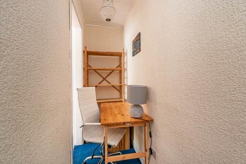 1 bedroom flat to rent, Bowhill Terrace, Edinburgh, EH3