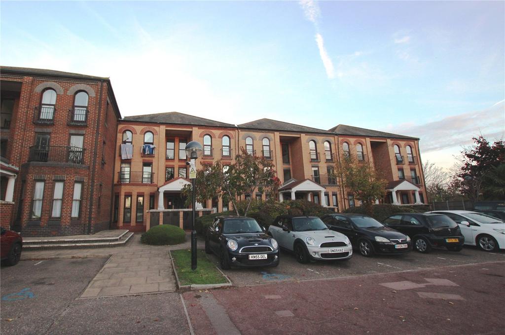 Marks Court, SouthendonSea, Essex, SS1 1 bed apartment £165,000
