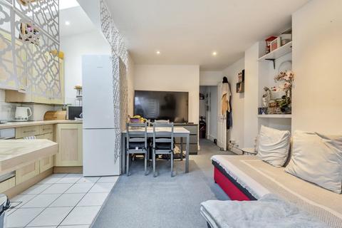 2 bedroom flat for sale - Valnay Street, Tooting