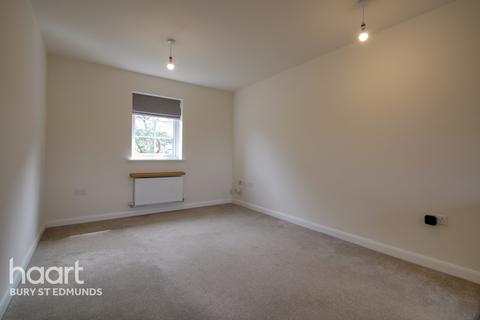 1 bedroom flat for sale - Tudor Road, Bury St Edmunds