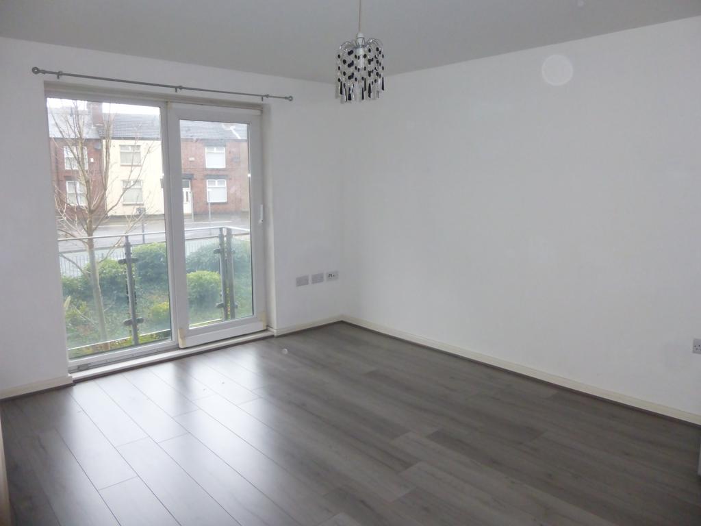 Lower Hall Street, St Helens, WA10 1 bed flat £480 pcm (£111 pw)