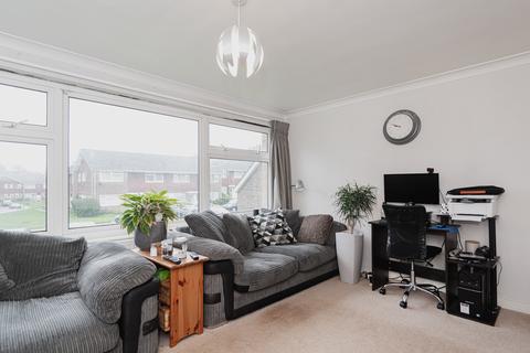 76 Windfield, Leatherhead, KT22 8UJ