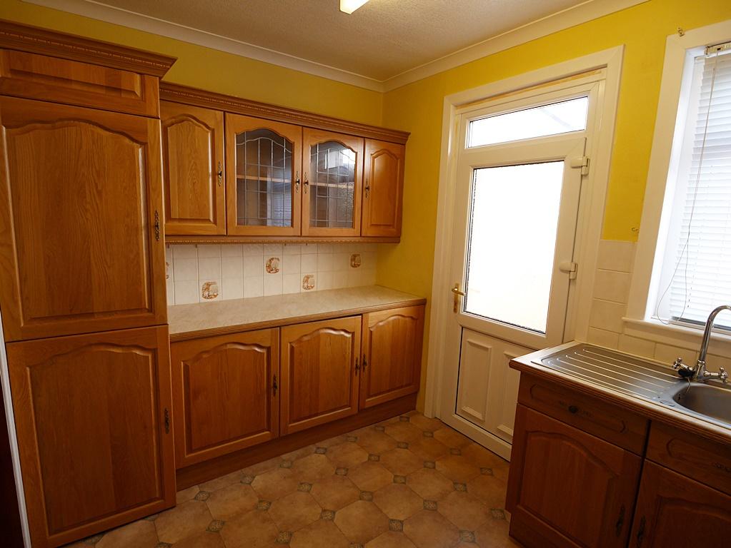 6 Hamilton Avenue, Dumfries, DG2 7 LW - Braidwoods