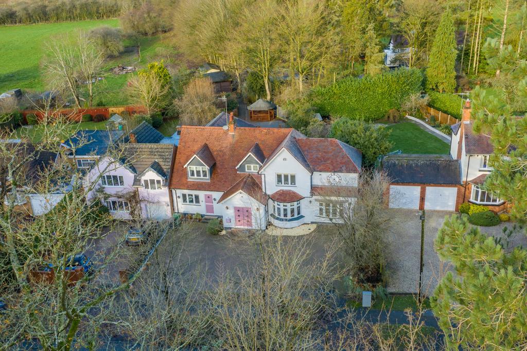 The Honeypot, Old Birmingham Road, Marlbrook, Bromsgrove, B60 1HQ 5 bed