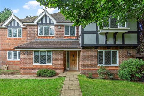 5 bedroom detached house for sale - Beechwood Park, Chorleywood, Rickmansworth, Hertfordshire, WD3