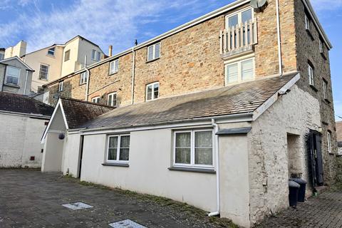 2 bedroom flat to rent, King Street, Bideford, Devon, EX39 2JF