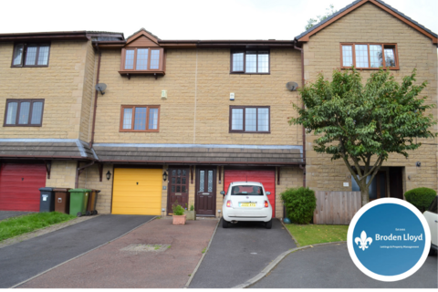 3 bedroom townhouse to rent, Park Street East, Barrowford BB9