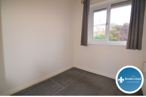 3 bedroom townhouse to rent, Park Street East, Barrowford BB9