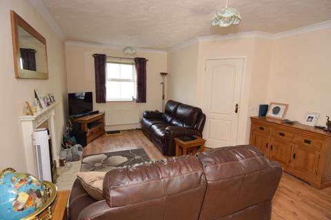 18 Harvard Way, Amesbury, Salisbury, SP4 7XE