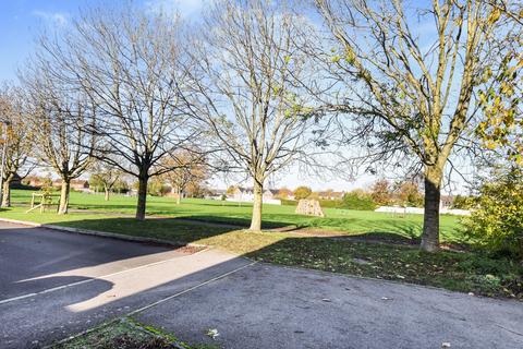 18 Harvard Way, Amesbury, Salisbury, SP4 7XE
