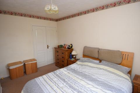 18 Harvard Way, Amesbury, Salisbury, SP4 7XE