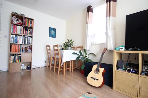 2 bedroom apartment for sale - Royal Drive, Bordon