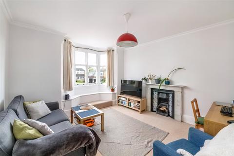 2 bedroom flat for sale - Somers Road, Reigate, Surrey, RH2