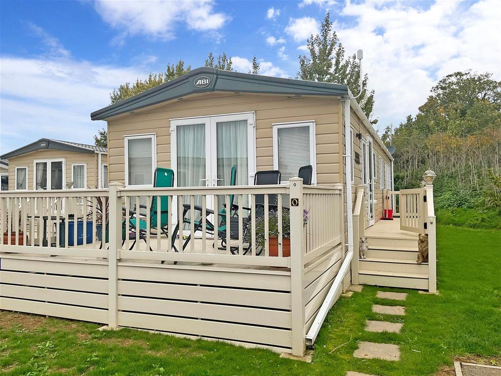Shottendane Road, Birchington, Kent 2 bed park home for sale £85,000