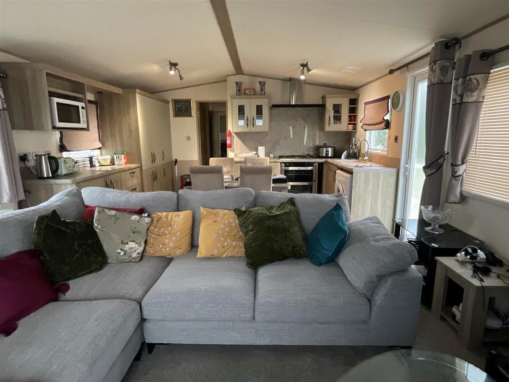 Shottendane Road, Birchington, Kent 2 bed park home £70,000