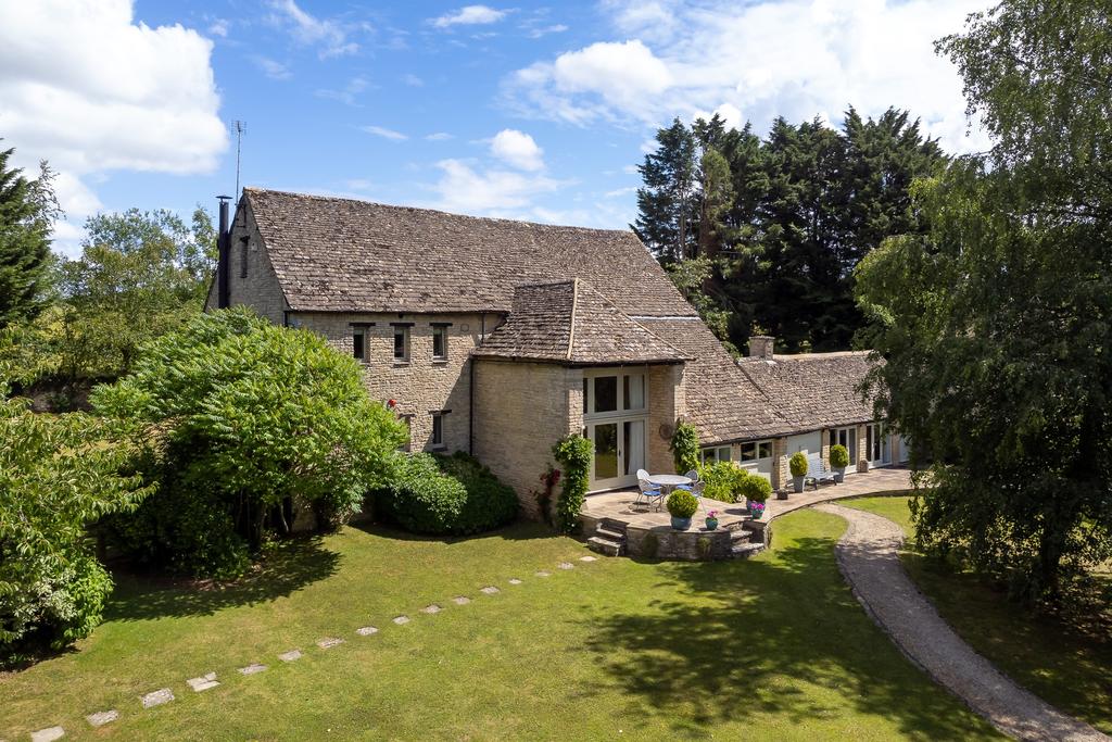 Stow Road, Cirencester GL7 7 bed detached house for sale £1,750,000