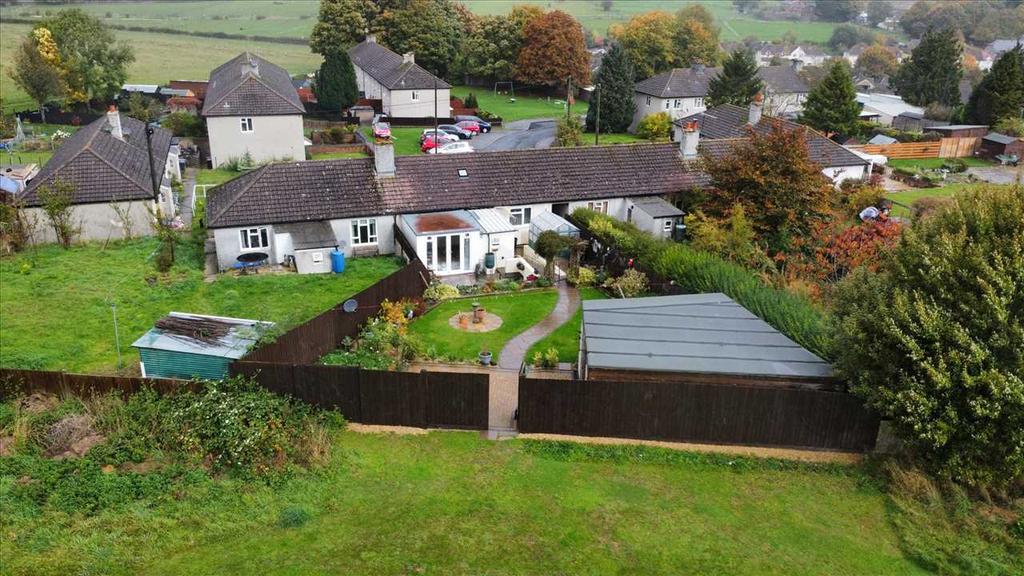 The Knapp Close, Collingbourne Ducis 2 bed bungalow for sale £215,000