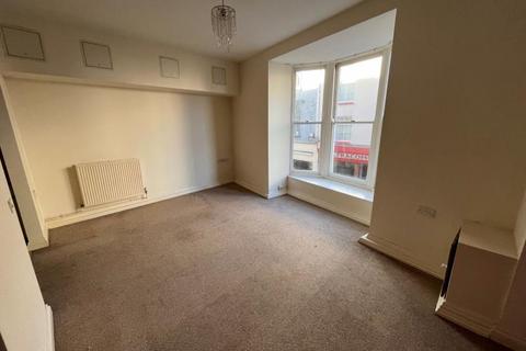 1 bedroom flat to rent, High Street, Ilfracombe, EX34 9EZ